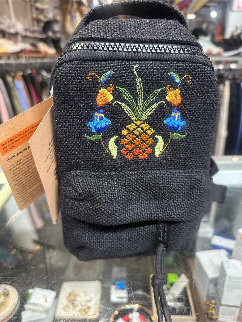 Farm Rio Mini Backpack
Farm Borogodó Embroidered Fruit - Picture 2 of 10